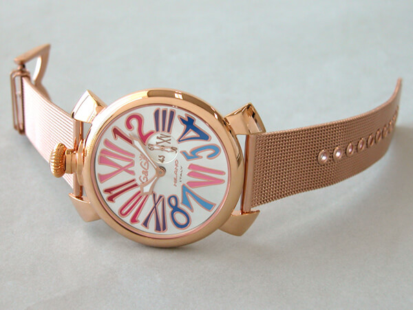 ガガ･ミラノスーパーコピー GAGAMILANO スリム　46mm　クォーツ z5081.1 RGメッキブレス シルバー/マルチカラーナンバー